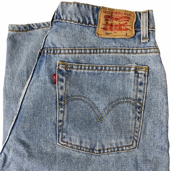 Levi's Denim - Levi’s Light Wash 550 High Rise Taper Leg Mom Jean